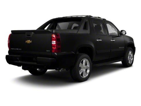 Used 2013 Chevrolet Avalanche LTZ AWD/4WD image 2