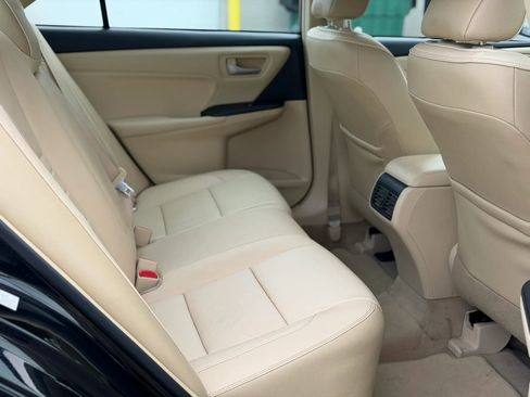 Used 2017 Toyota Camry XLE FWD image 22