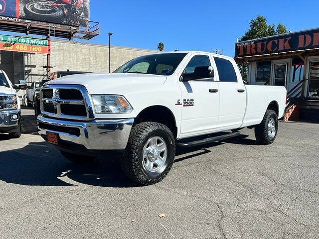 Used 2016 RAM 3500 Tradesman w/ Chrome Appearance Group AWD/4WD image 2