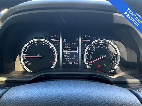 Used 2023 Toyota 4Runner Limited image 28