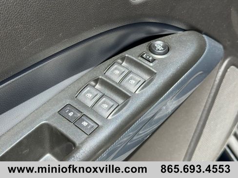 Used 2018 Chevrolet Colorado Z71 AWD/4WD image 16