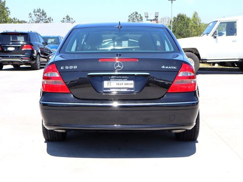 Used 2005 Mercedes-Benz E 500 4MATIC Sedan image 6