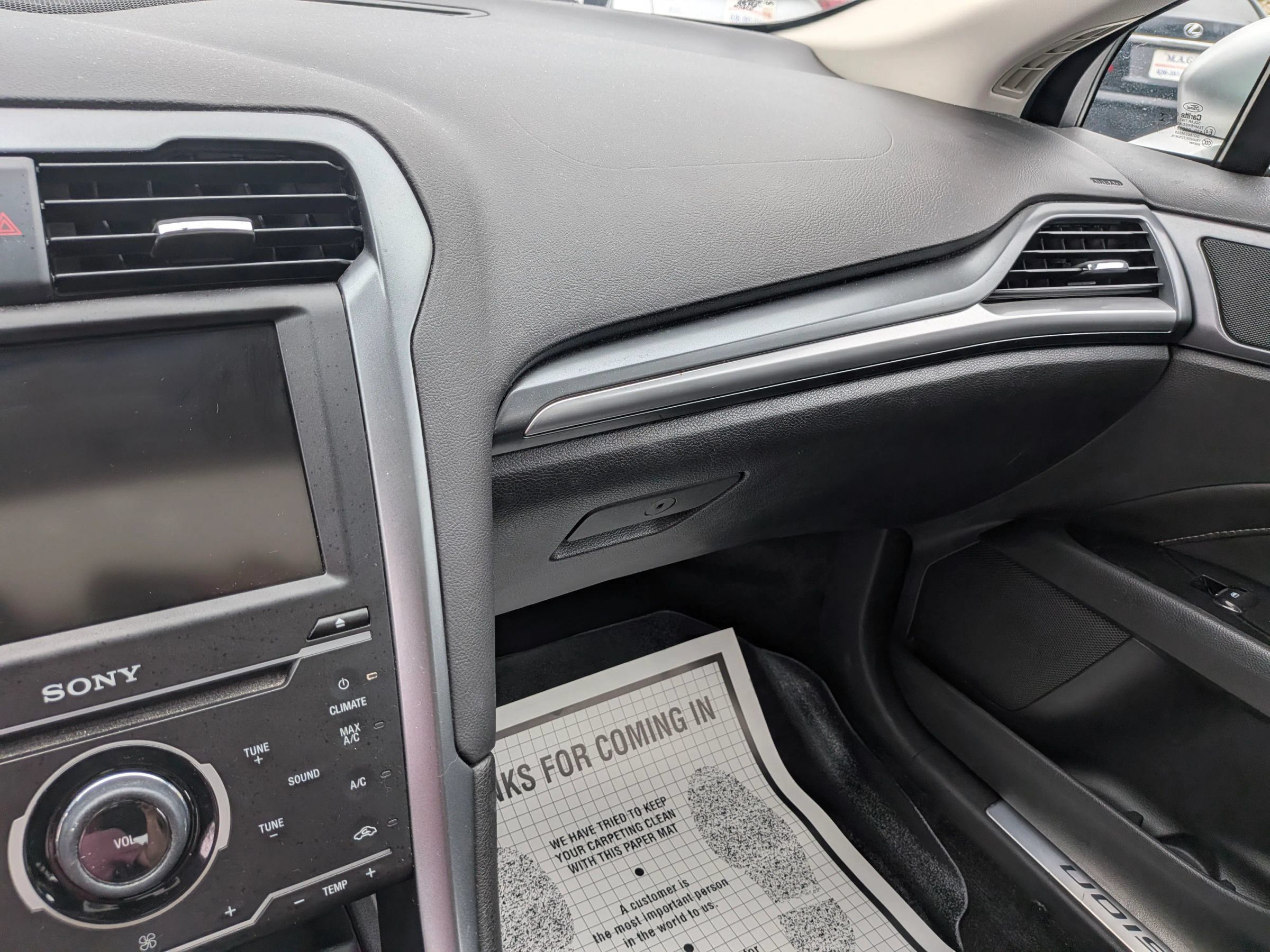 Used 2015 Ford Fusion Titanium FWD image 27