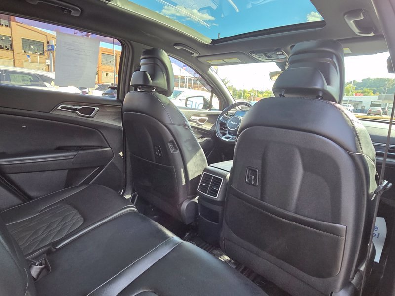 Used 2023 Kia Sportage X-Line w/ X-Line Premium Package AWD/4WD image 17