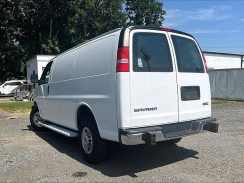 Used 2023 GMC Savana 2500 w/ Driver Convenience Package image 3