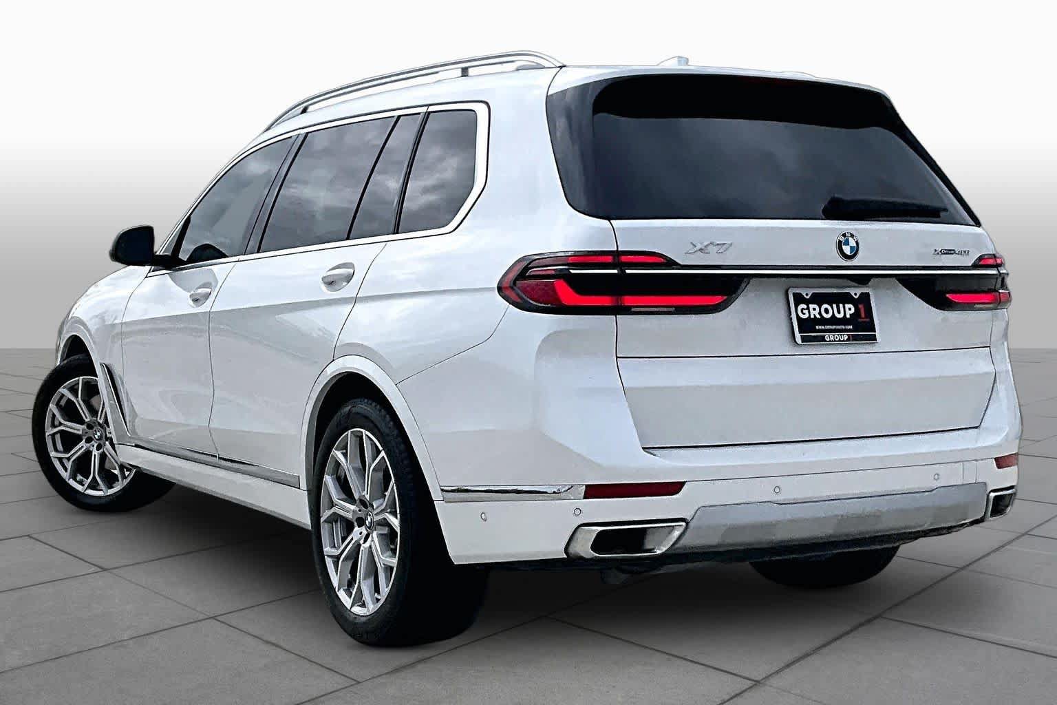 Used 2026 BMW X7 xDrive40i AWD/4WD image 11