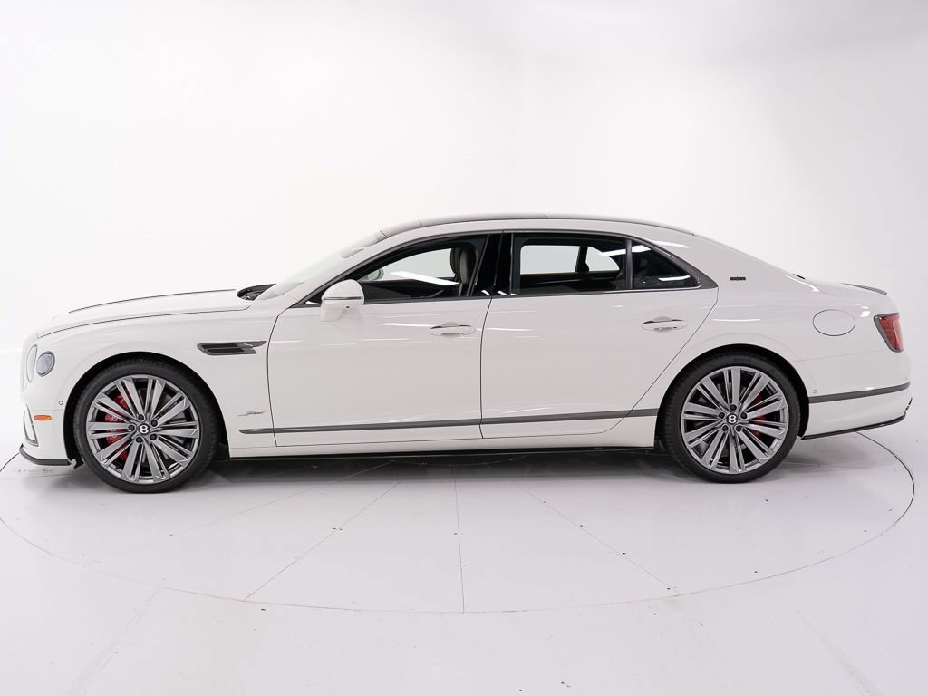 Used 2025 Bentley Flying Spur Plug-In Hybrid AWD/4WD image 2