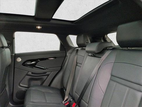 Used 2024 Land Rover Range Rover Evoque Dynamic SE AWD/4WD image 20