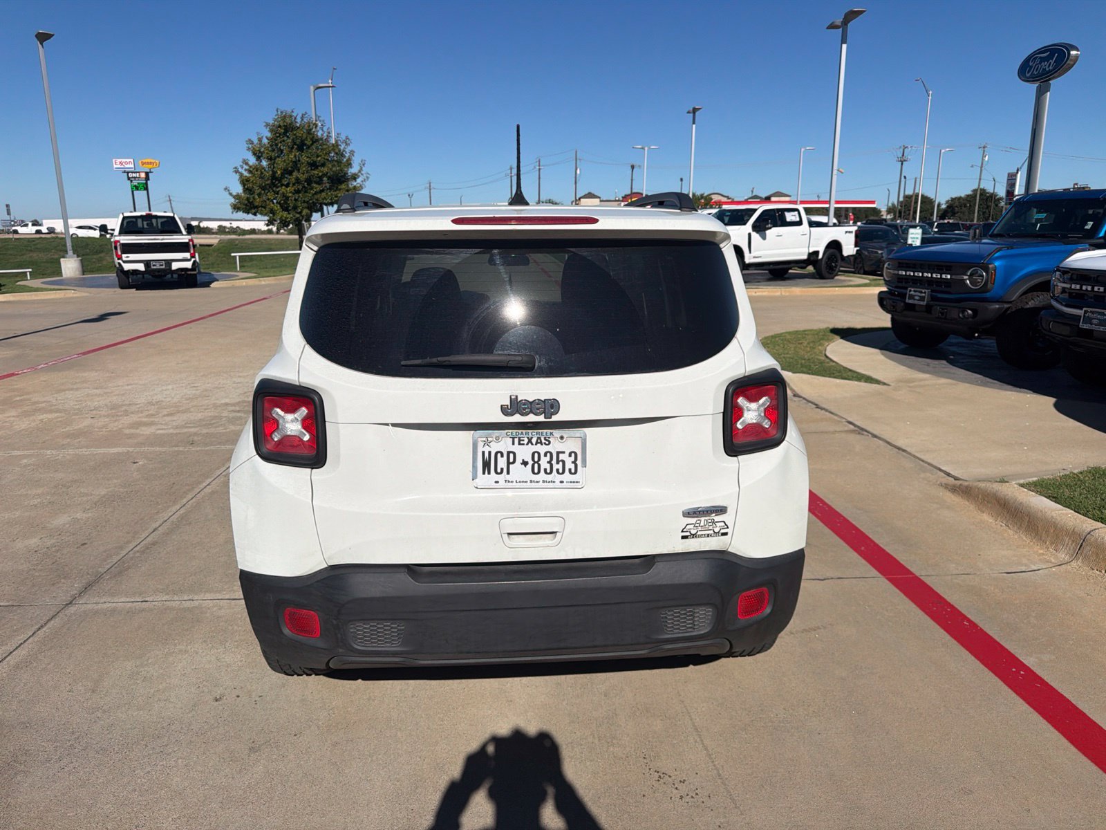 Used 2020 Jeep Renegade Latitude FWD image 10