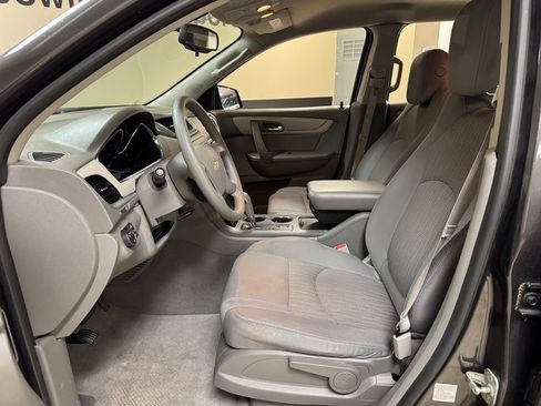 Used 2015 Chevrolet Traverse LS image 8