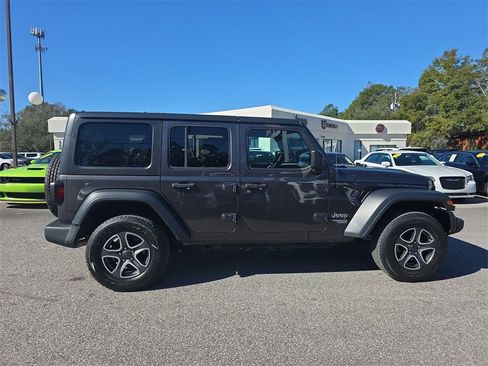 Used 2020 Jeep Wrangler Unlimited Sport S image 4
