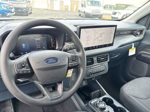 Used 2025 Ford Maverick XL image 14