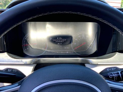 Used 2022 Kia Sorento S FWD image 19