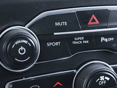 Used 2019 Dodge Charger GT RWD image 36
