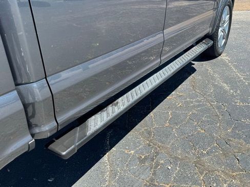 Used 2018 Ford F150 XLT w/ Equipment Group 302A Luxury AWD/4WD image 8