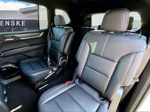 New 2026 GMC Acadia Elevation w/ Elevation Premium Package image 11