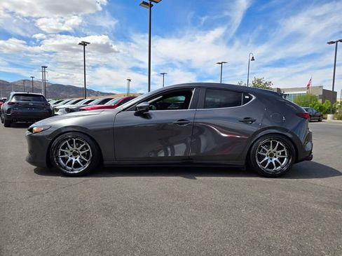 Used 2022 MAZDA MAZDA3 s FWD image 3