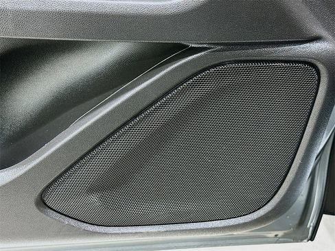 Used 2024 GMC Terrain SLT w/ LPO, Floor Liner Package image 18