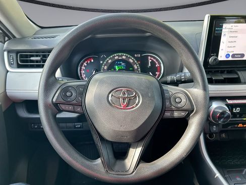Used 2025 Toyota RAV4 XLE FWD image 15