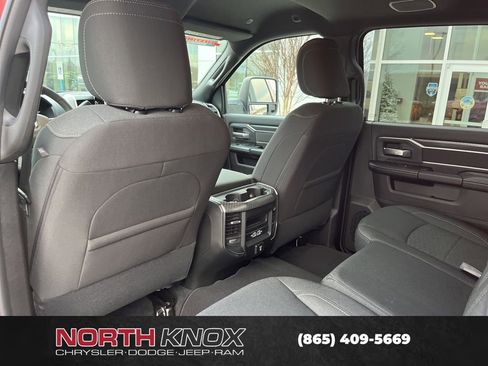 New 2026 RAM 3500 Big Horn AWD/4WD image 16