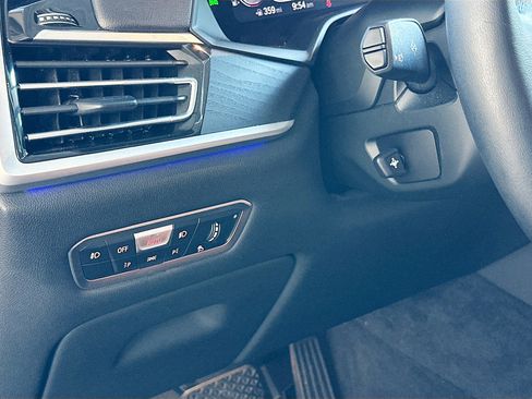 Certified 2022 BMW X7 xDrive40i w/ Premium Package image 10