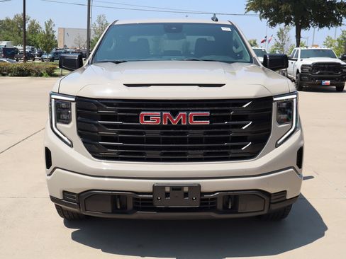 Used 2026 GMC Sierra 1500 Pro w/ Graphite Edition AWD/4WD image 9