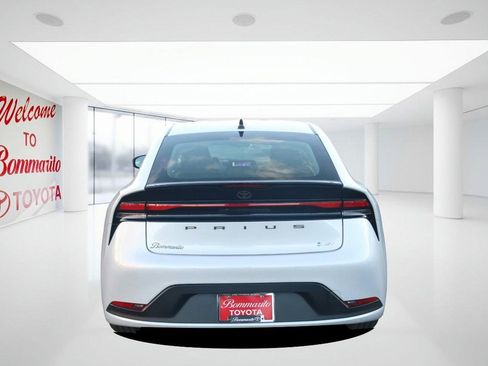 New 2026 Toyota Prius LE image 6