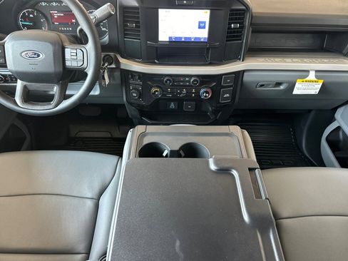 New 2025 Ford F550 4x4 Crew Cab Super Duty image 13