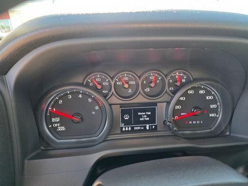 Used 2024 Chevrolet Silverado 1500 Custom Trail Boss w/ LPO, Dark Essentials Package image 17