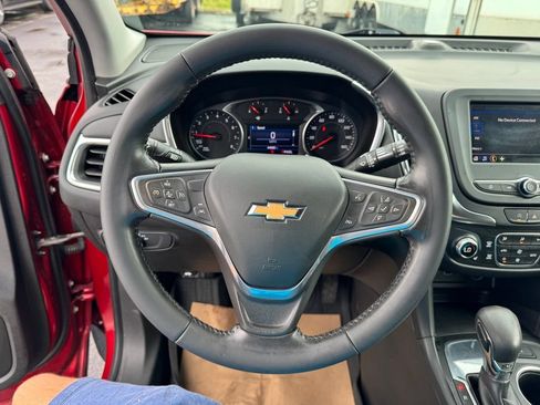 Certified 2022 Chevrolet Equinox LT FWD image 12