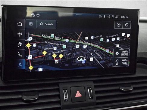 Certified 2025 Audi Q5 e Premium Plus w/ Premium Plus Package image 13