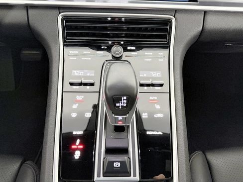 Used 2017 Porsche Panamera 4 AWD/4WD image 65