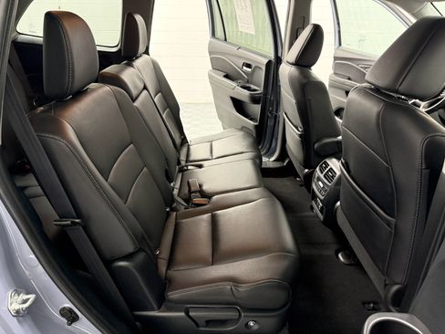 Used 2022 Honda Pilot Touring image 13