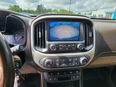 Used 2017 GMC Canyon SLT w/ Driver Alert Package AWD/4WD image 17