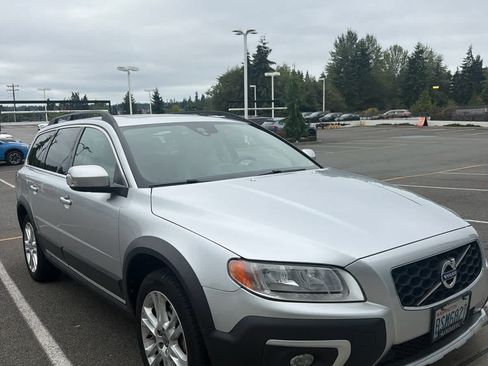 Used 2016 Volvo XC70 T5 Premier AWD/4WD image 8