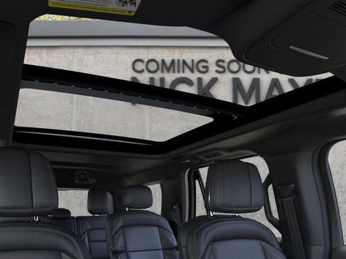 New 2026 Lincoln Navigator Reserve w/ Jet Appearance Package AWD/4WD image 21