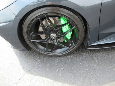 Used 2021 Chevrolet Corvette Stingray Premium Conv w/ Z51 Performance Package RWD image 11