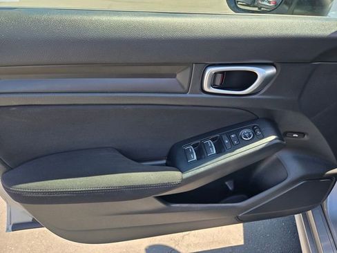 Used 2023 Honda Civic LX image 16