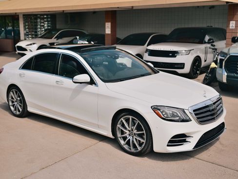 Used 2019 Mercedes-Benz S 560 Sedan w/ AMG Line Exterior image 7