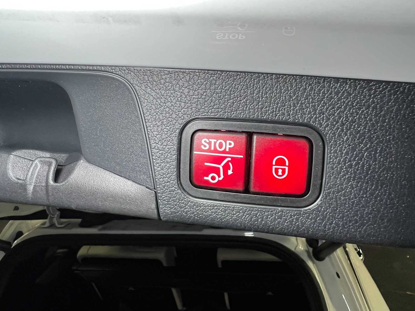Certified 2026 Mercedes-Benz GLB 250 4MATIC image 17