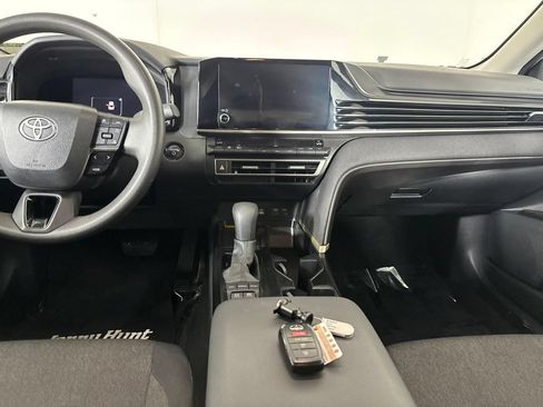 Used 2025 Toyota Camry LE FWD image 24