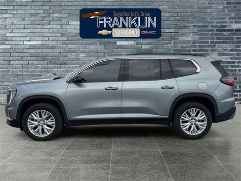 Used 2024 GMC Acadia Elevation image 2
