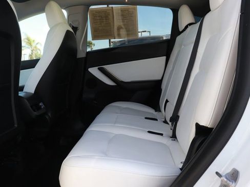 Used 2021 Tesla Model Y Performance image 13