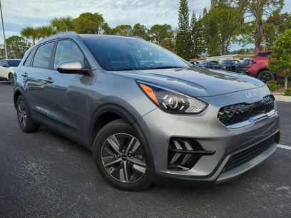 Certified 2022 Kia Niro LXS