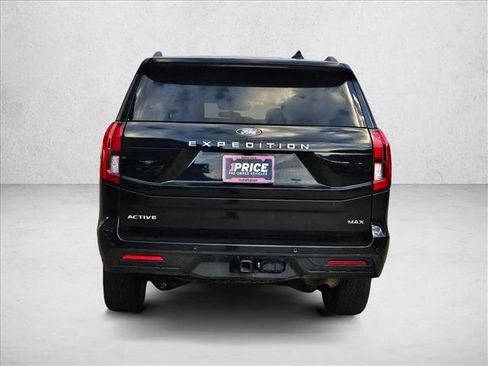 Used 2025 Ford Expedition Max Active AWD/4WD image 6