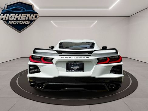 Used 2021 Chevrolet Corvette Stingray Coupe w/ Z51 Performance Package RWD image 4