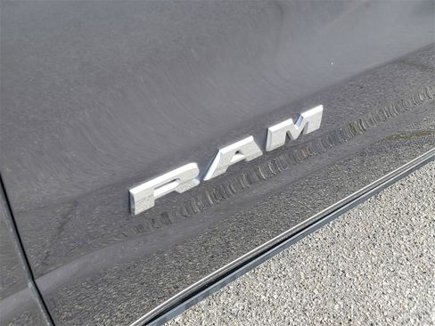 Used 2019 RAM 1500 Big Horn image 13