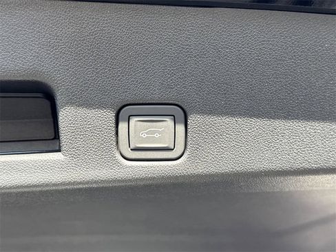 New 2026 Chevrolet Traverse LT w/ Driver Confidence Package image 20