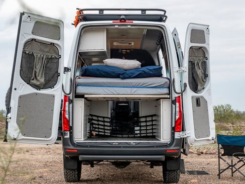 Used 2019 Mercedes-Benz Sprinter 4x4 144 image 10