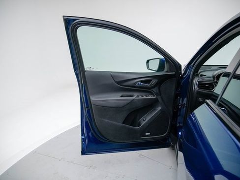 Used 2022 Chevrolet Equinox RS w/ RS Leather Package image 22